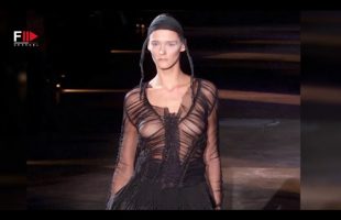 Vintage in Pills ALEXANDER MCQUEEN Fall 2002 – Fashion Channel